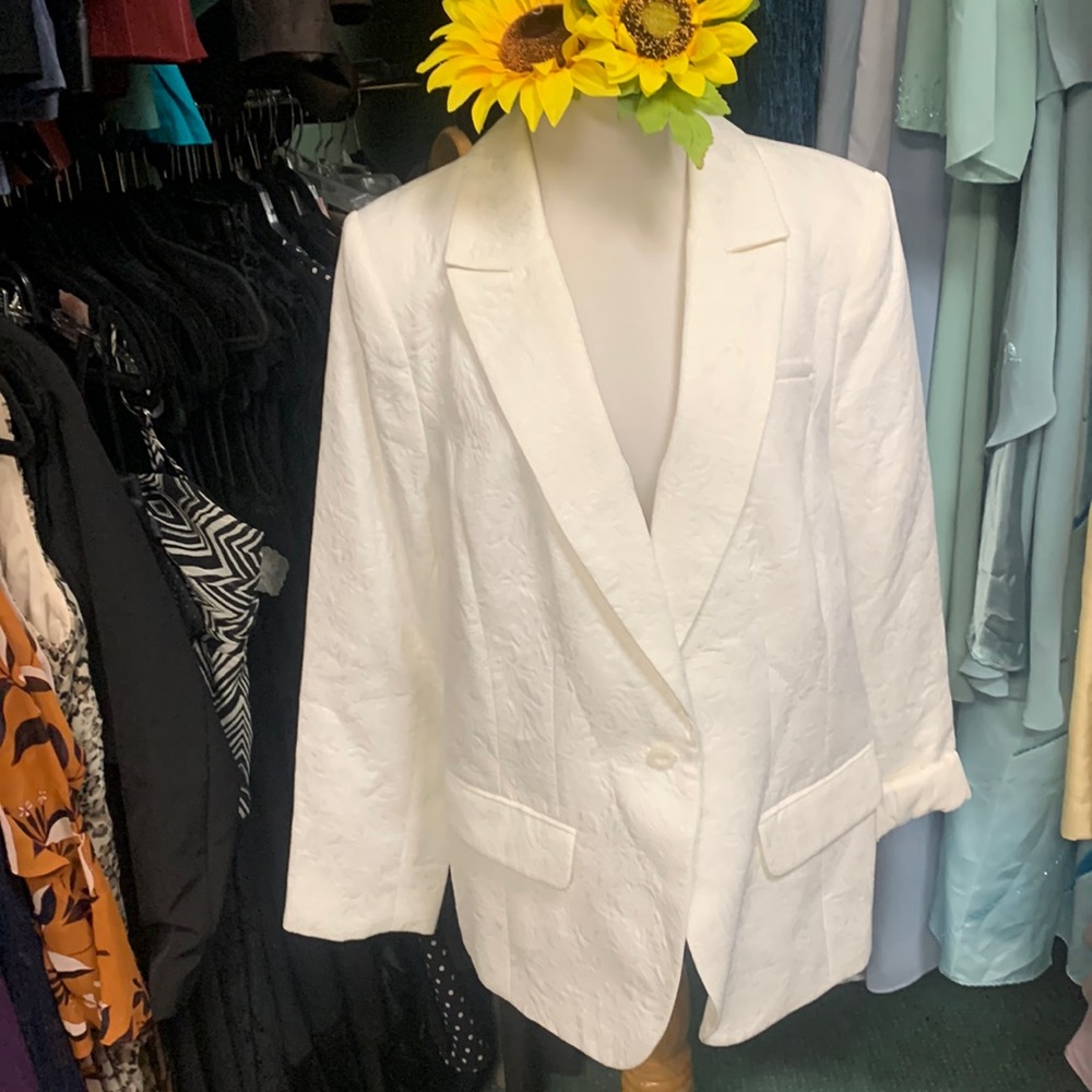 Lane Bryant Cream Embossed Blazer